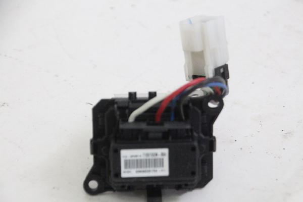 Heizgebläsevorwiderstand T1001553N Subaru FORESTER 3 SH