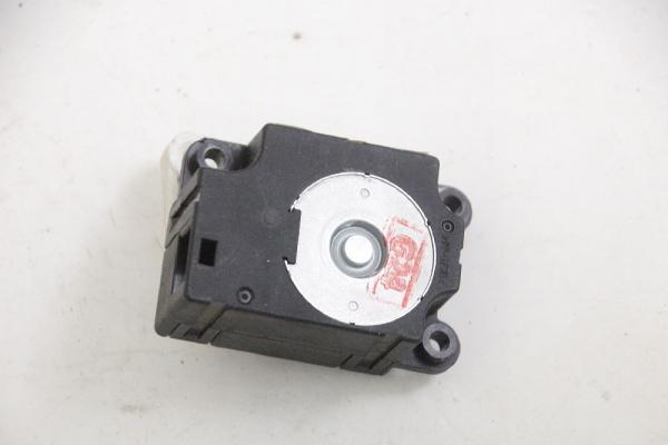 Stellmotor Heizung 5037521120 Subaru FORESTER 3 SH