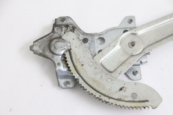 Fensterheber elektrisch vorn links 8344079J11 Suzuki SX4 EY GY