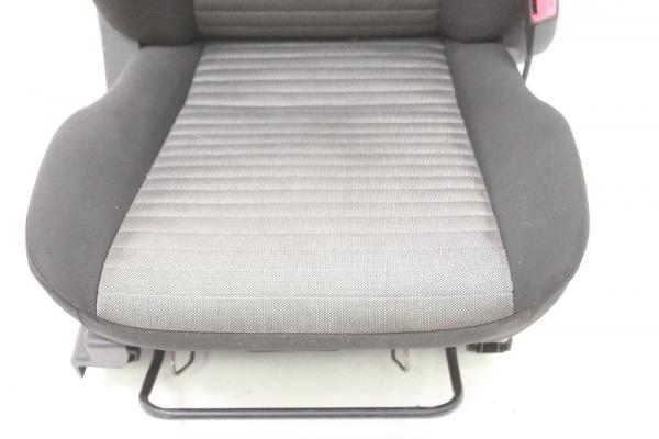 Sitz vorn rechts 8510379J00 Suzuki SX4 EY GY