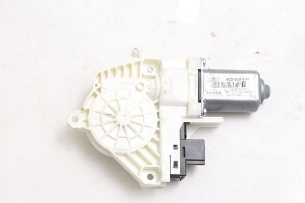 Sicherungskasten Mazda 323 P BA 8G2306854765 Benzin 01-1999 gebraucht 3