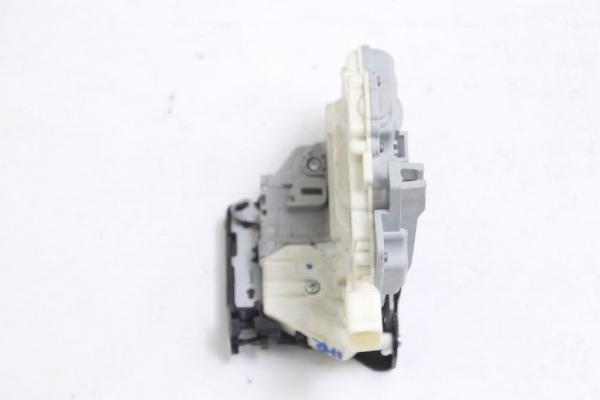 Ansaugkrümmer Nissan SERENA C23 140018C500 1,6 71 KW 97 PS Benzin 04-2000 gebraucht 1