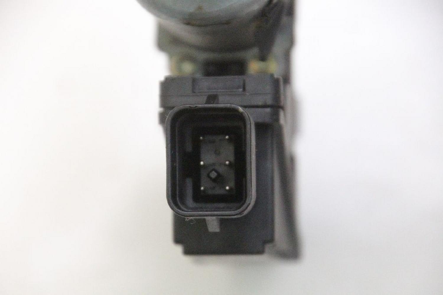 Fensterheber-Motor vorn rechts 13173074 Opel CORSA C