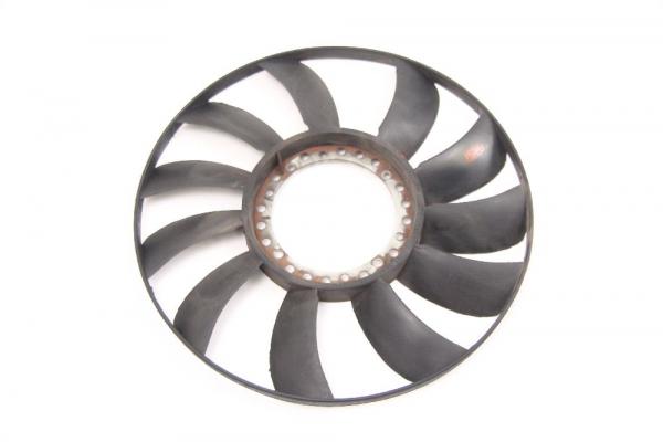 Ventilator (am Kühler) 058121301D VW PASSAT 3BG
