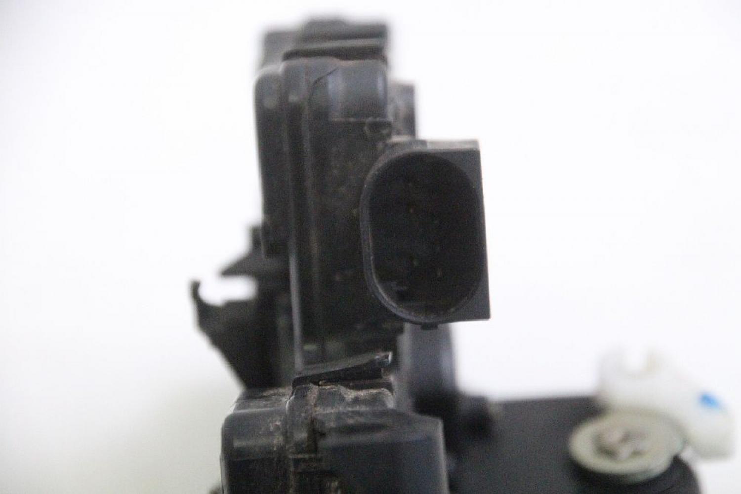 Türschloß hinten links 51227011245 BMW 3er E46