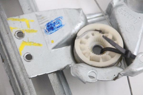 Fensterheber elektrisch hinten links 51358212099 BMW 3er E46