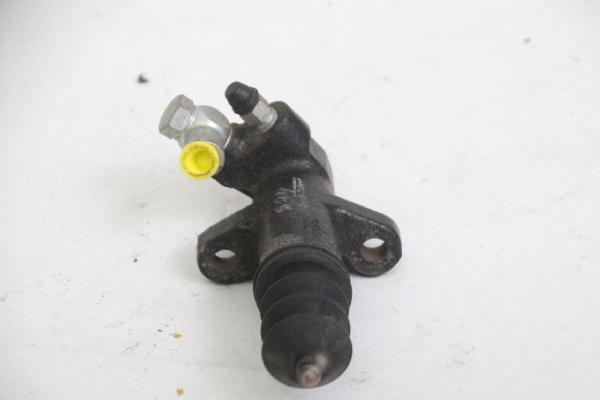 Kupplung - Nehmerzylinder 30871688 Volvo V40