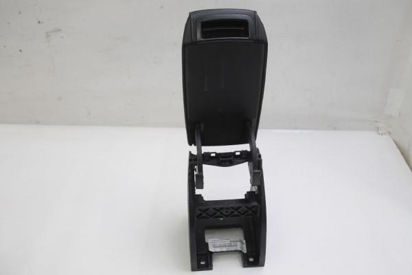 Armlehne 5L0864207B Skoda YETI