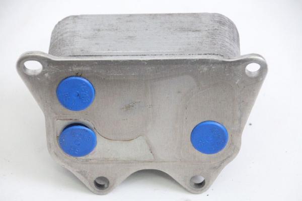 Oelkühler 06J117021J Skoda YETI