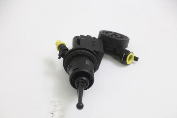 Kupplung - Geberzylinder 1K0721388T Skoda YETI