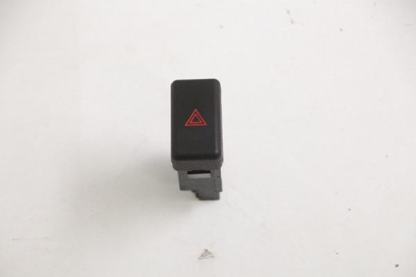 Schalter Warnblink BP4K664H0 Mazda 3 BK
