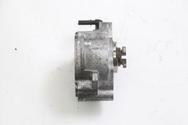 Vakuumpumpe Y60118G00B Mazda 3 BK