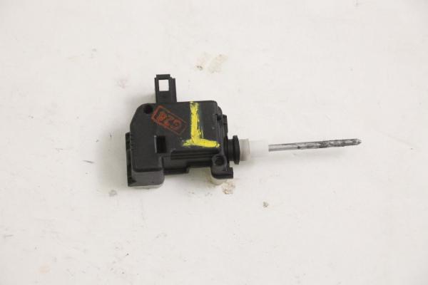Stellmotor ZV Tankklappe 2038201997 Mercedes CLK C209