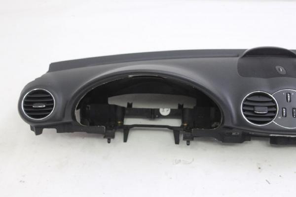 Armaturenbrett 2096800287 Mercedes CLK C209