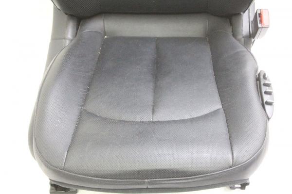 Sitz vorn rechts 2039102036 Mercedes CLK C209