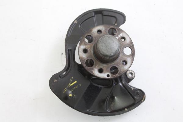 Achsschenkel vorn links 2043320101 Mercedes CLK C209