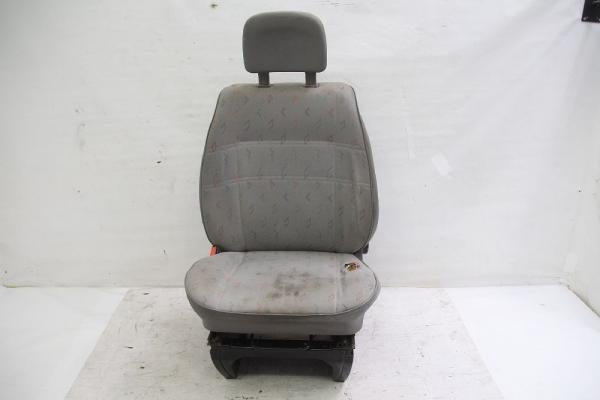 Sitz vorn links 701881669A VW T4 Kasten
