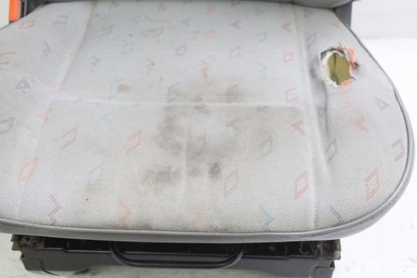 Sitz vorn links 701881669A VW T4 Kasten