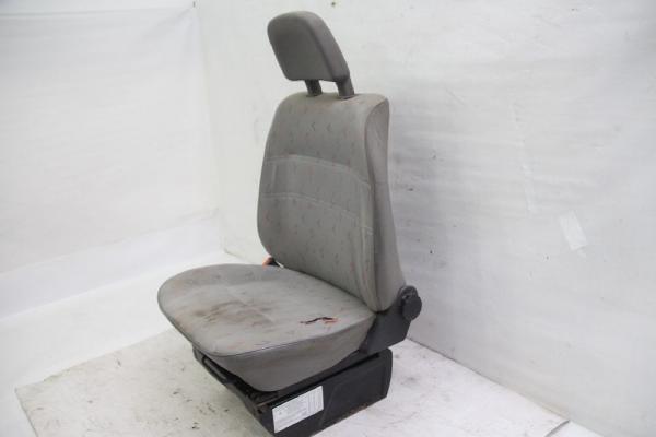 Sitz vorn links 701881669A VW T4 Kasten