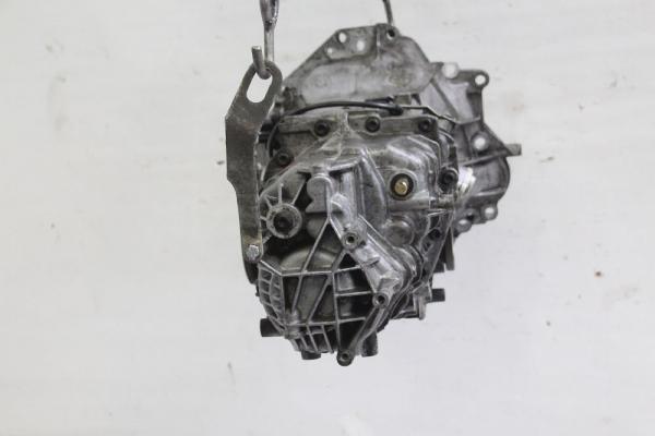 Getriebe 5 Gang 012300061DX VW PASSAT Variant 3B