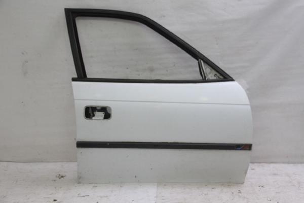 Tür vorn rechts 90383718 Opel ASTRA F Caravan