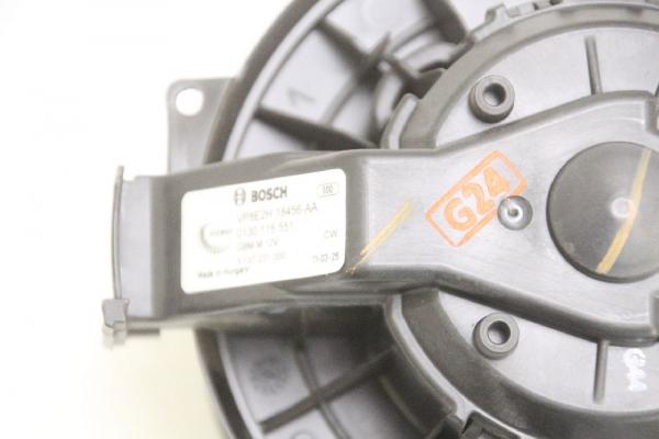 Heizgebläsemotor 8E2H18456AA Ford FIESTA 6 JA