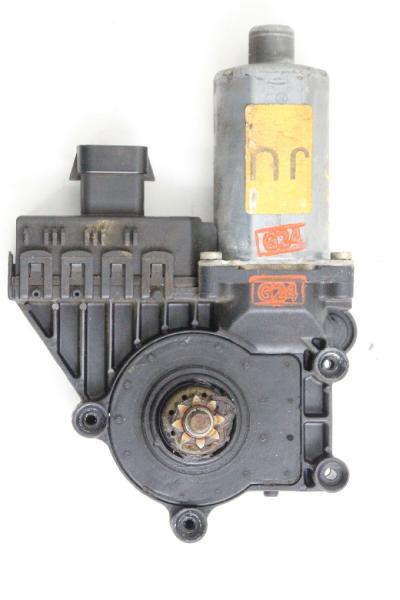 Fensterheber-Motor vorn links 90560431 Opel ASTRA F Caravan