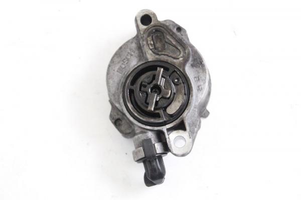 Vakuumpumpe Y60118G00B Mazda 3 BK