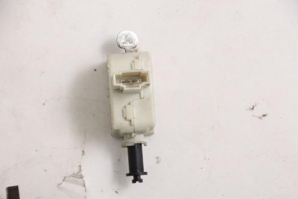 Stellmotor ZV Tankklappe 2038201997 Mercedes C-KLASSE S203