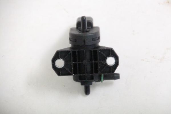 Unterdruckventil 9688124580 Ford FOCUS 3 Turnier