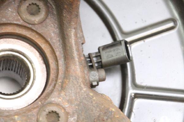 Achsschenkel vorn rechts 1K0407256T Skoda OCTAVIA 2 1Z Combi