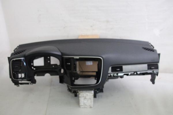 Armaturenbrett 8000A513XA Mitsubishi OUTLANDER 3 AWD