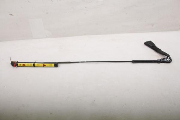 Gurtstraffer vorn rechts 90359922 Opel ASTRA F CC