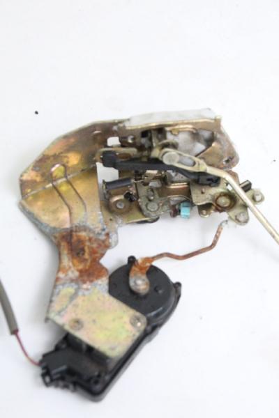 Türschloß hinten rechts 82301M79G10 Suzuki ALTO 4