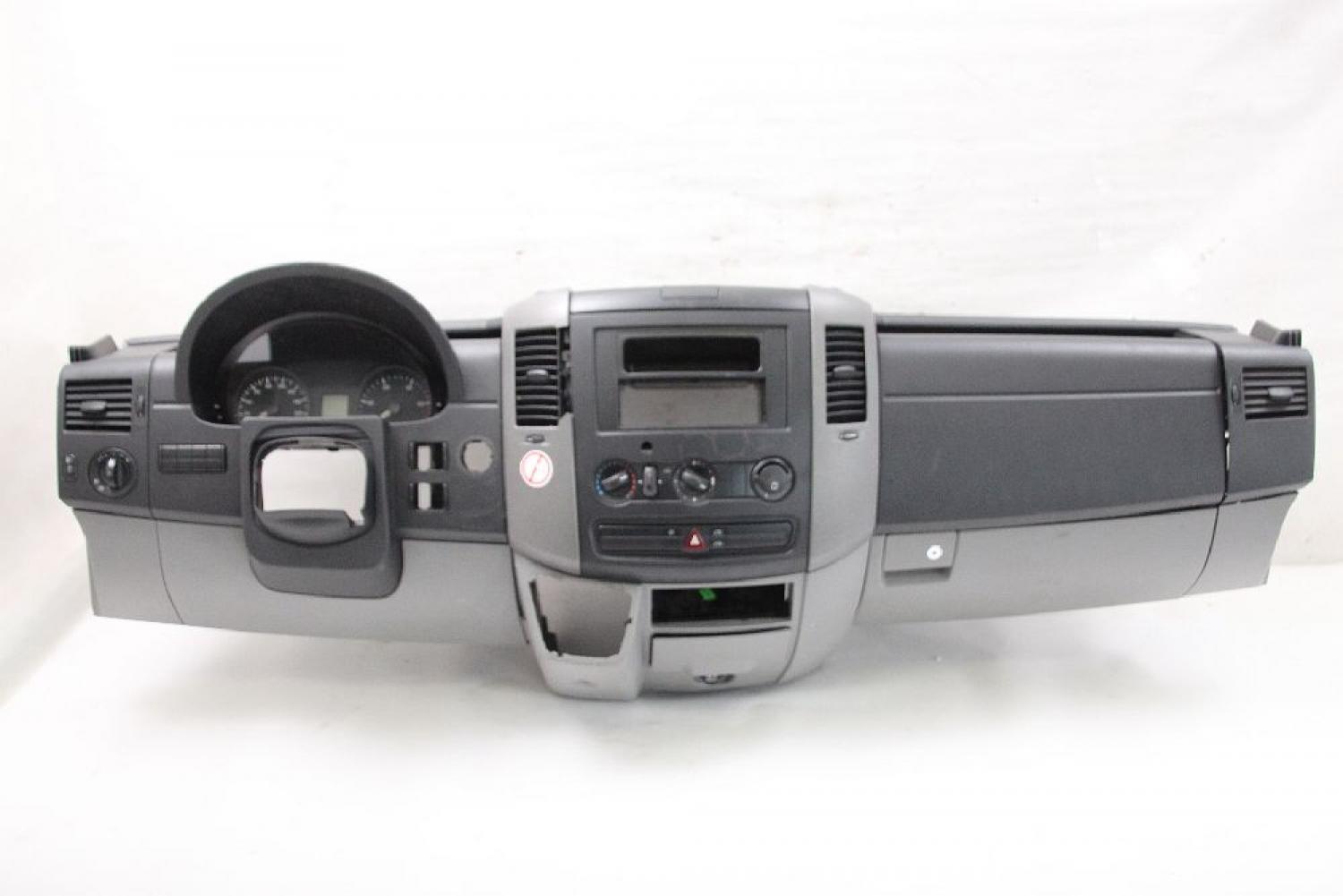 Armaturenbrett 90668000069E80 Mercedes SPRINTER 906