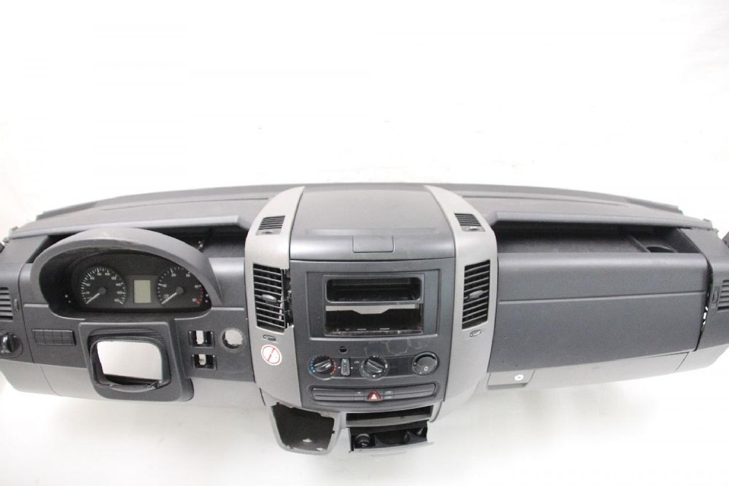 Armaturenbrett 90668000069E80 Mercedes SPRINTER 906