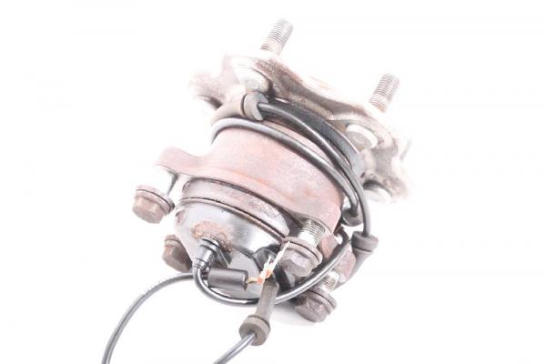 Radnabe hinten links 43202JG01A Nissan QASHQAI I