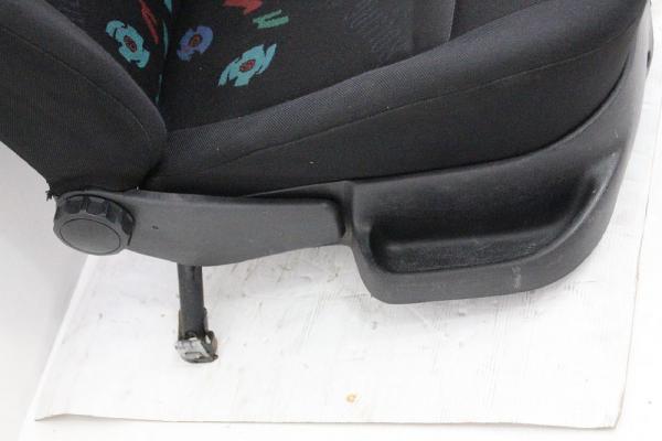Sitz vorn rechts 1H0881405BNFGX VW GOLF 3