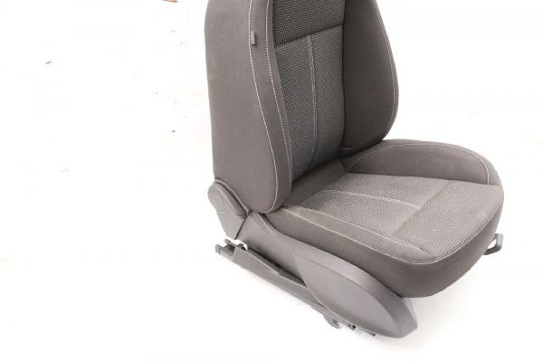 Sitz vorn rechts 165222 Opel ASTRA J Caravan