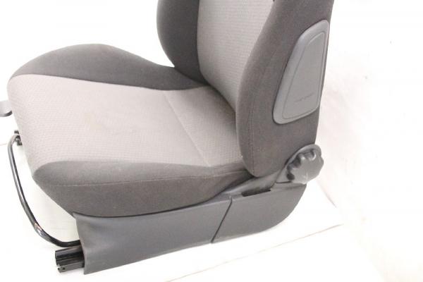 Sitz vorn links 93320578 Opel MERIVA A