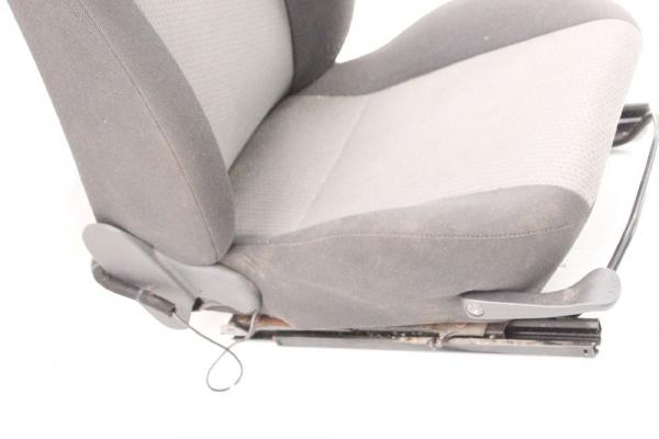Sitz vorn links 93320578 Opel MERIVA A
