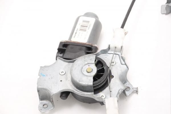 Fensterheber elektrisch hinten links 82701EB300 Nissan PATHFINDER R51