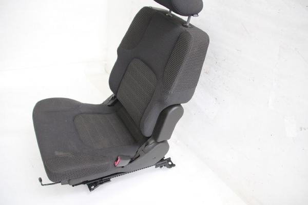 Sitz vorn rechts 87400EB060 Nissan PATHFINDER R51