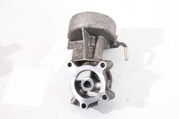 Ölfiltergehäuse 15238EB300 Nissan PATHFINDER R51