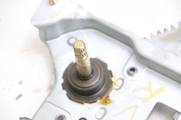 Antriebswelle vorn links Nissan MICRA 3 K12 39101AY100 1,4 ABS 65 KW 88 PS Benzi gebraucht 2