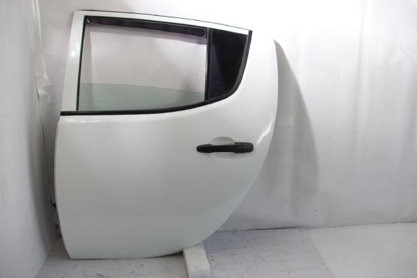 Tür hinten links 5730B129 Mitsubishi L 200 4 KB4T