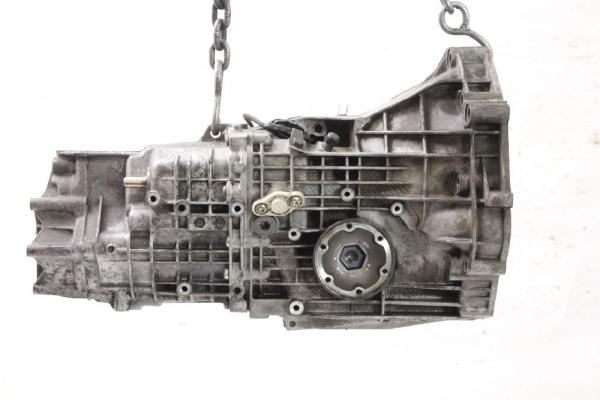Getriebe 5 Gang 012300061DX VW PASSAT 3B