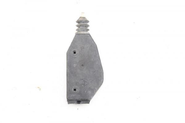 Karosseriesteuergerät Mazda XEDOS 6 CA 4D13 04-1995 gebraucht 2