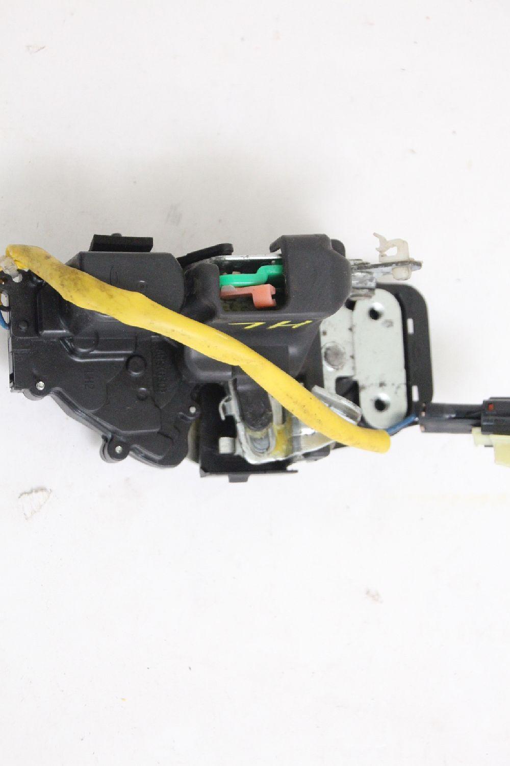 Türschloß hinten links 814103E000 Kia SORENTO 1 JC