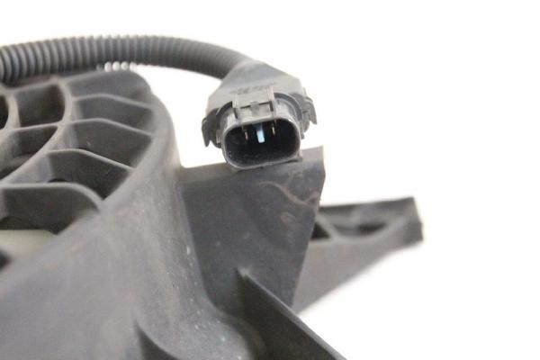 Ventilator (am Kühler) 977303E900 Kia SORENTO 1 JC